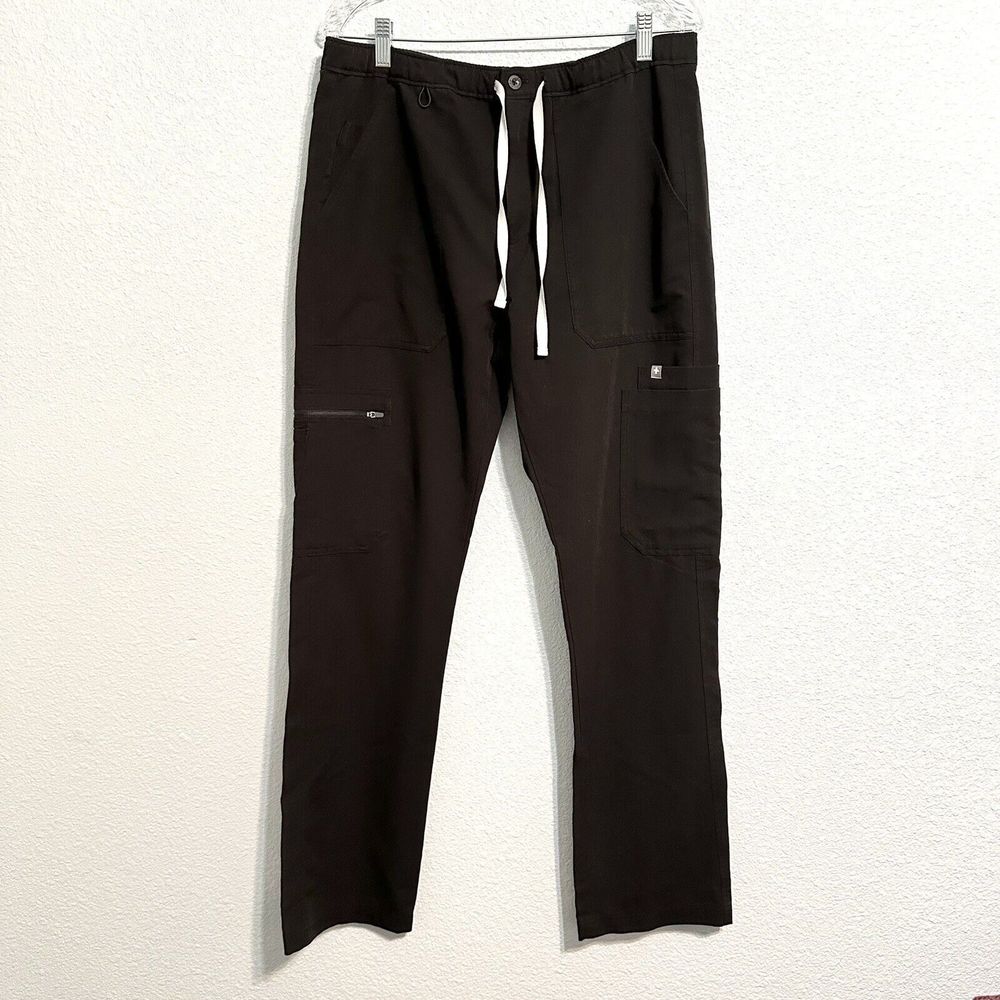 Figs Cairo Men's Size Medium Cargo Scrubs Black Technical Collection TM3001